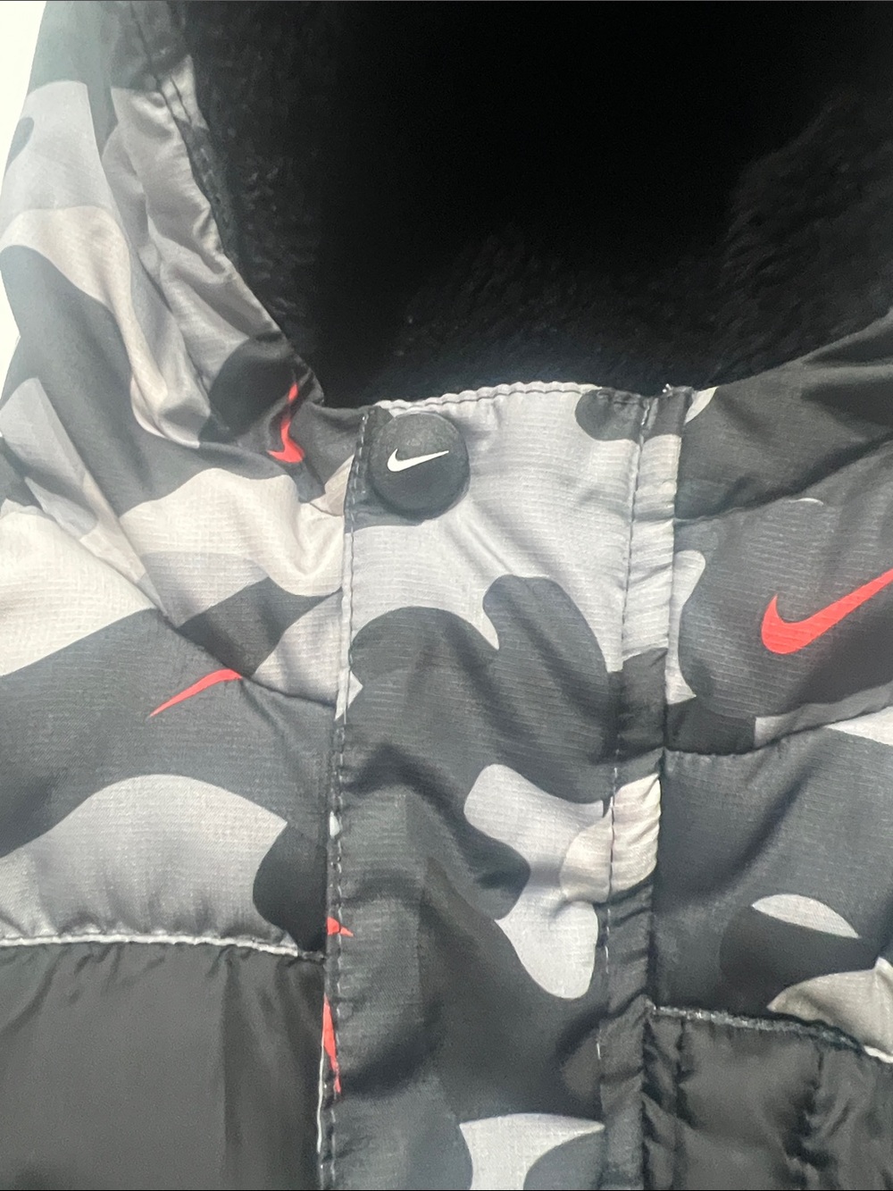 Nike Kids Black & Gray Camo Puffer Jacket with Red Swoosh - Picture 4 of 9